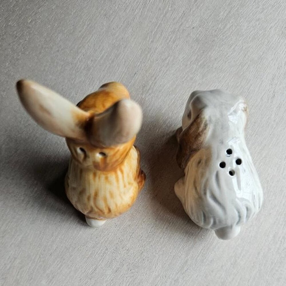 Anthropologie Bunny Salt and Pepper Shakers New - Picture 4 of 7